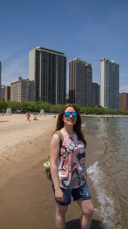 Lidia en la playa de Oak Street de Chicago