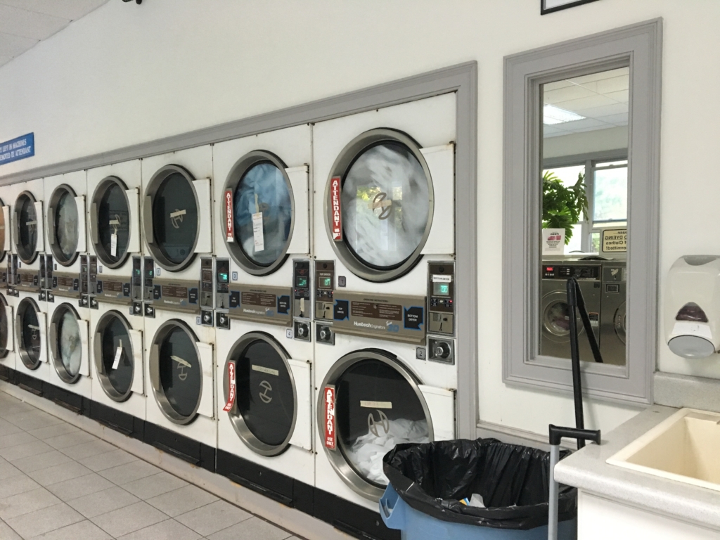 lavandería en Cape Cod Massachussets - secadoras