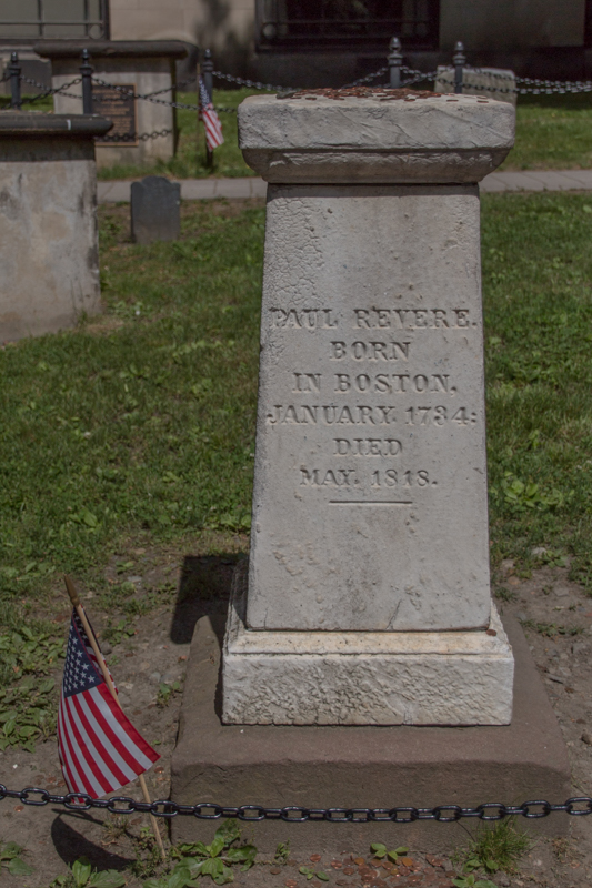 tumba de Paul Revere en el cementerio Granary de Boston